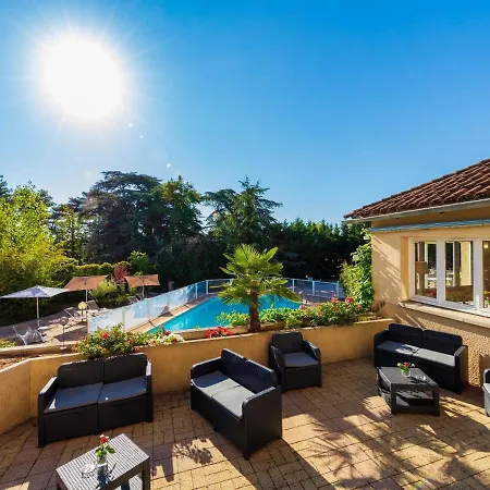 Logis Noemys Morgon Hotel 3*