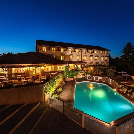 Logis Noemys Morgon Hotel 3*