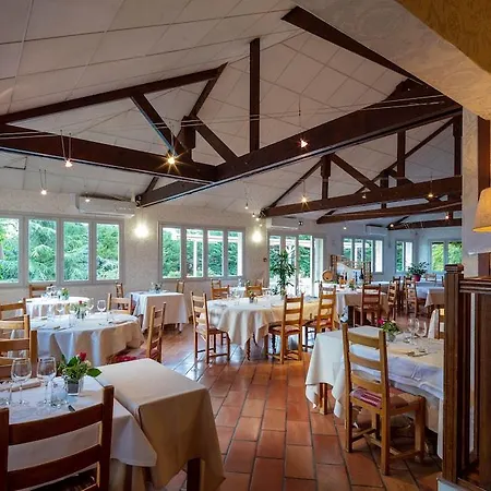 Hotel Logis Noemys Morgon 3*