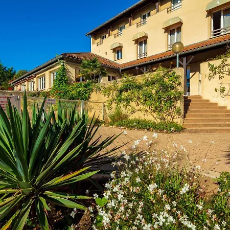 Logis Noemys Morgon Hotel